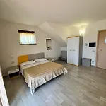 B&B Tramonti D'oro 카프리올리