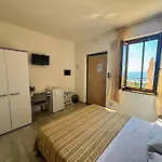 B&B Tramonti D'oro 카프리올리