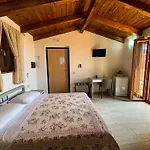 Tramonti D'oro Bed & Breakfast 4*