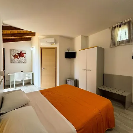 Tramonti D'oro Bed & Breakfast Caprioli