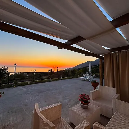 Tramonti D'oro Bed & Breakfast Caprioli