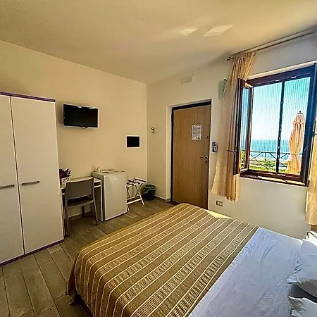 Tramonti D'oro 4* 카프리올리