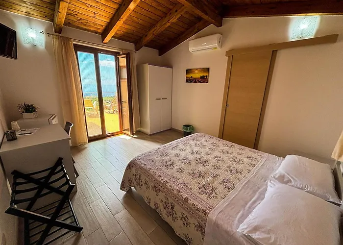 Tramonti D'oro Couette-café