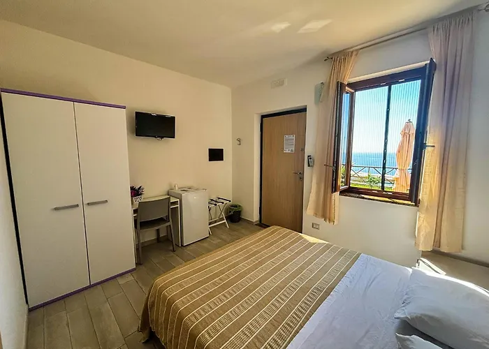 Couette-café Tramonti D'oro Caprioli